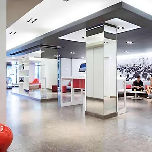 4* Отель Novotel Center